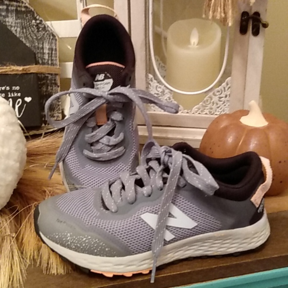 Youth New Balance Tennis Shoes